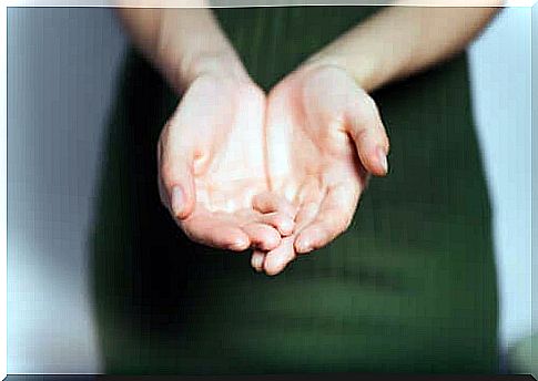 palms of a woman's hands