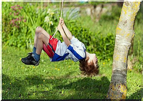 boy-playing-rope